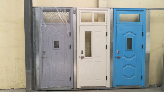 富县学校教室门