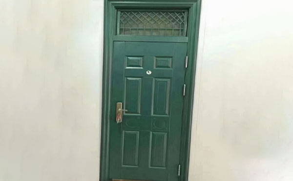 富县学校教室门