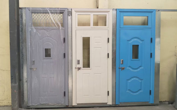 富县学校教室门