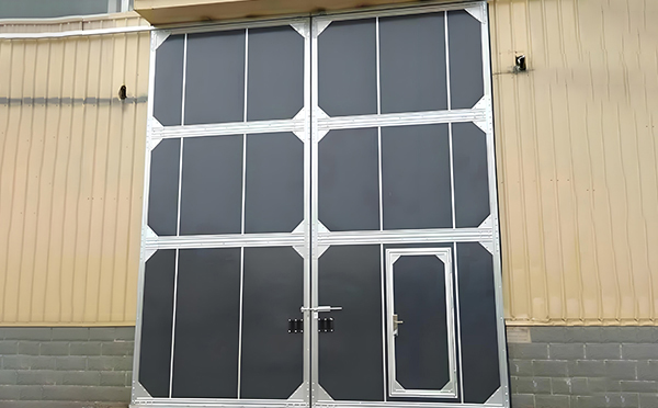 厂房富县工业门选择与维护全解析：提升效率与安全的关键要素