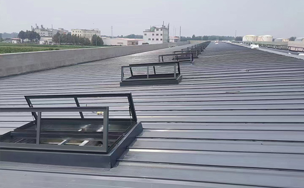 某中学室内体育馆富县排烟窗改造项目