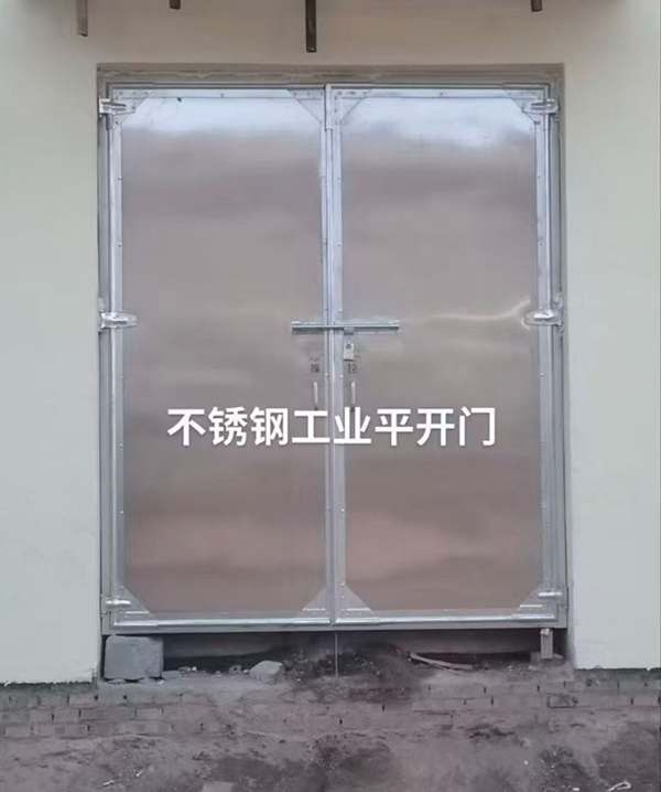 不锈钢富县工业平开门在现代工业场景中的应用实践