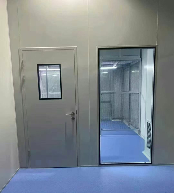 学校教学楼完成富县防火门标准化安装